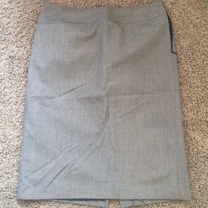 Apt 9 6 skirt black patterned like new curtsy slit